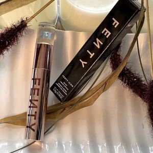 FENTY BEAUTY By Rihanna Icon Velvet Lipstick In C-Suite Heart